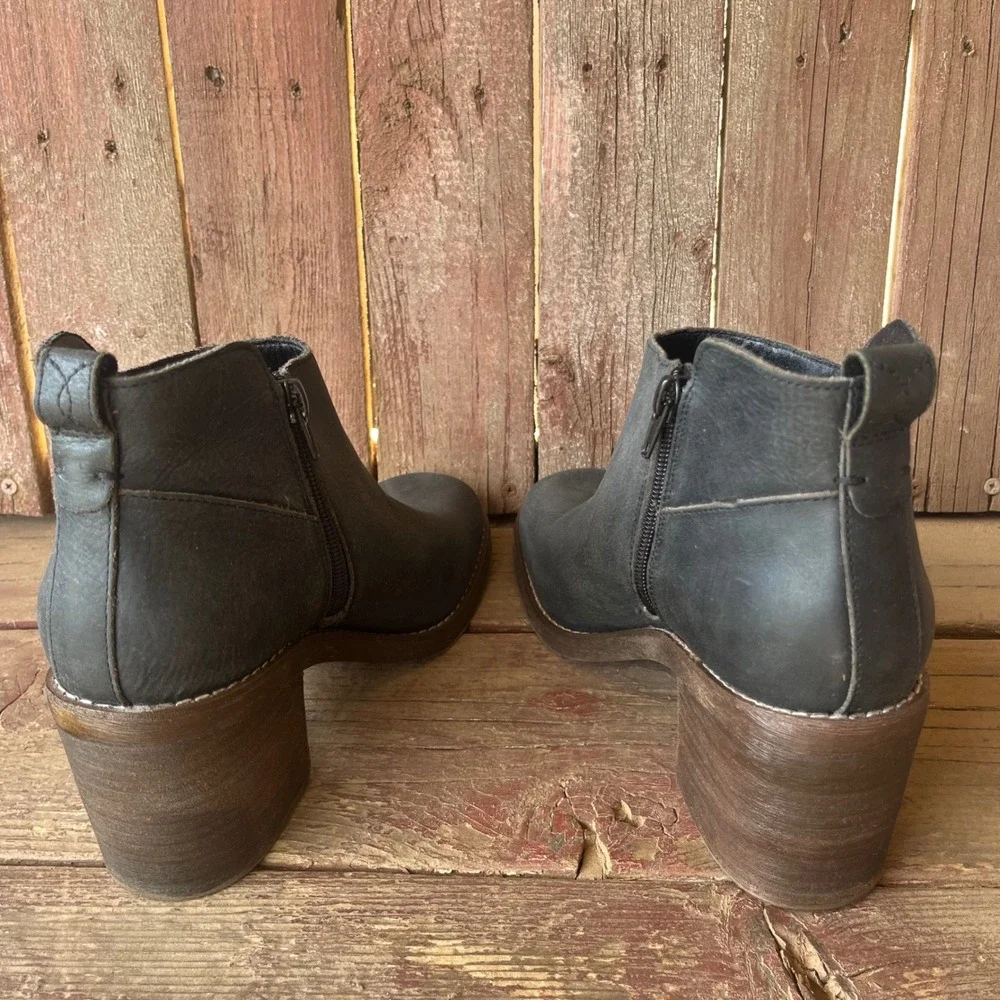 Black‎ Leather Ankle Boots Women's Block Heel Side Zip Square Toe Booties Sz 8.5